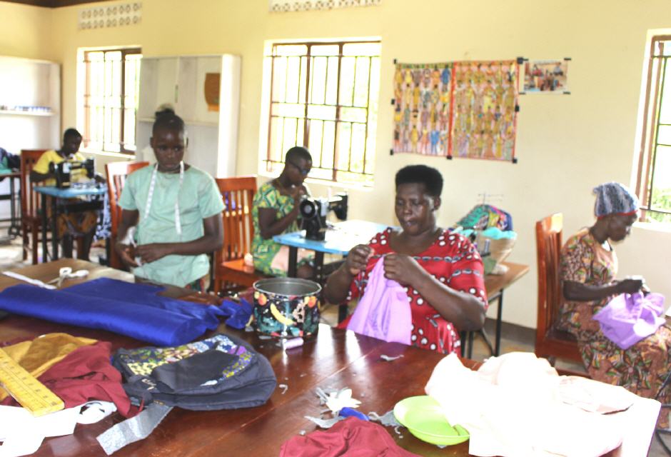 N&auml;hen 1 Febr.24