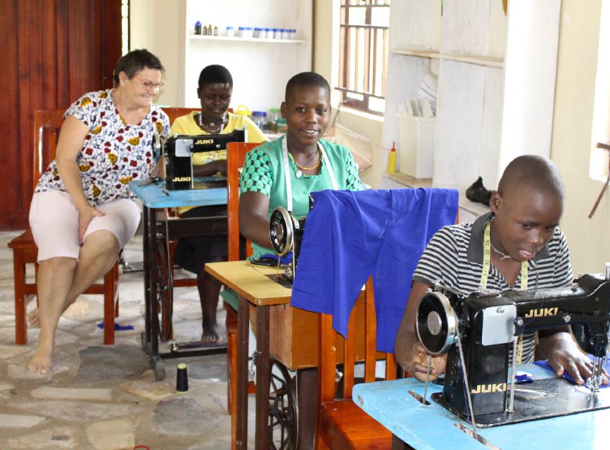 N&auml;hen 4 Febr.24