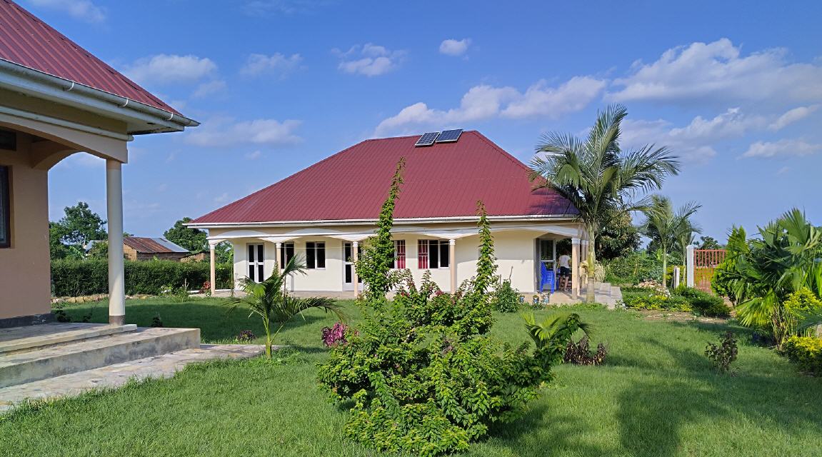 G&auml;stehaus Westseite